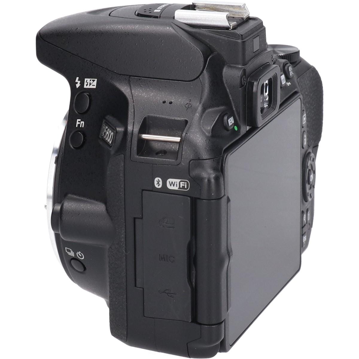 D5600