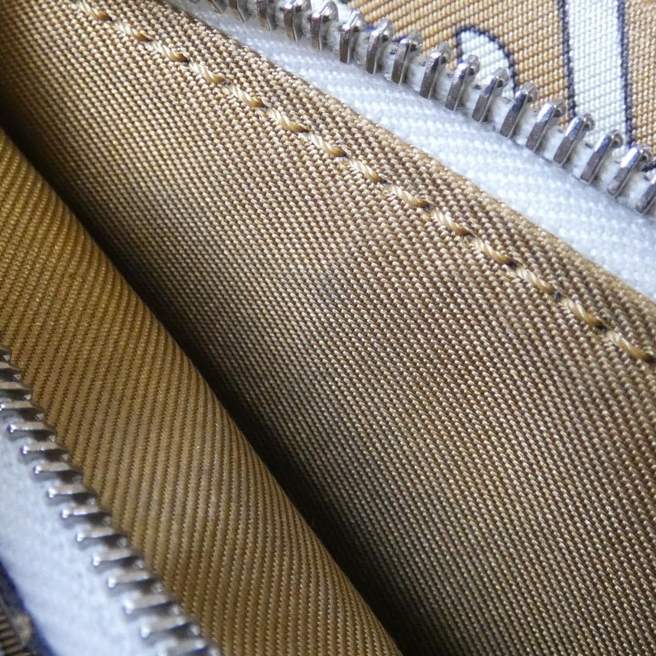 エルメス ANCLES シルク イン コンパクト 085784CK 財布