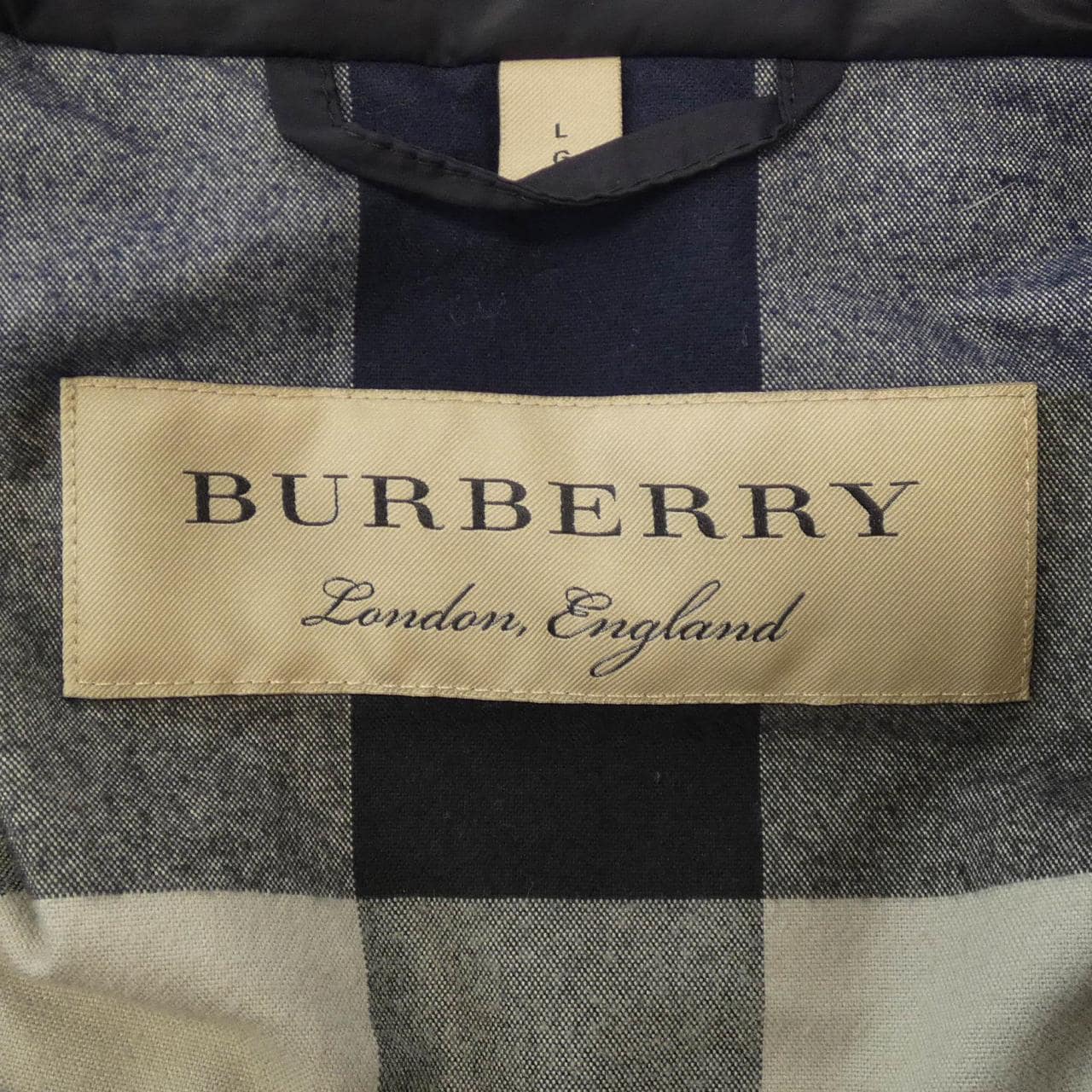 BURBERRY巴宝莉羽绒服