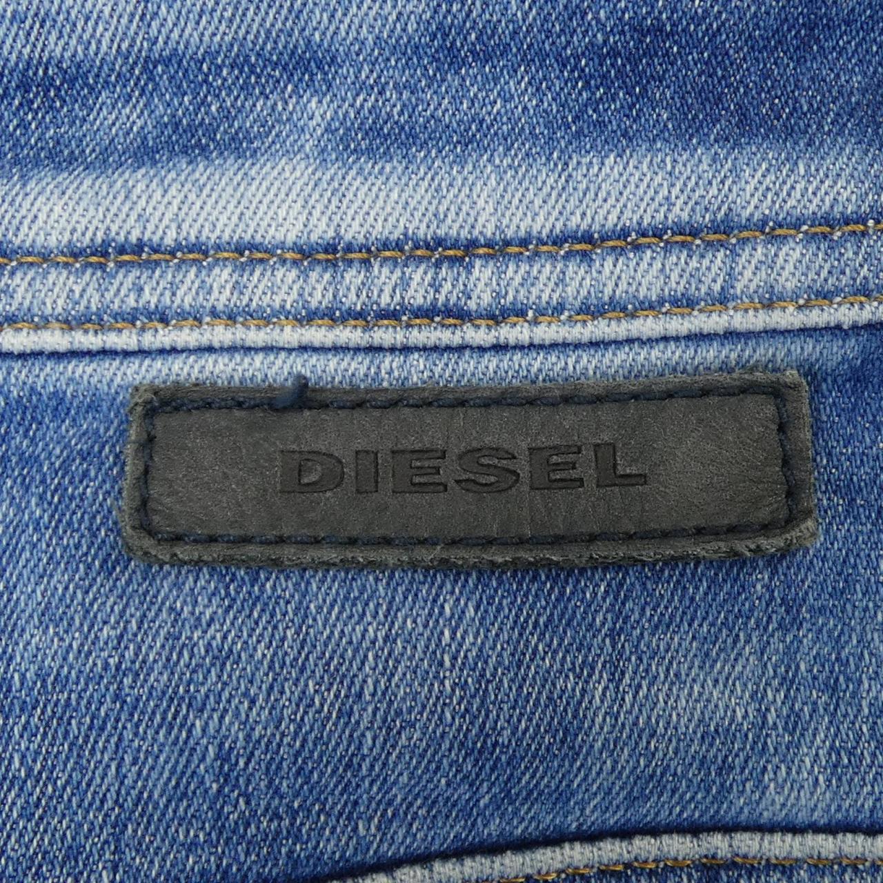 ディーゼル DIESEL KROOLEY-T ジーンズ