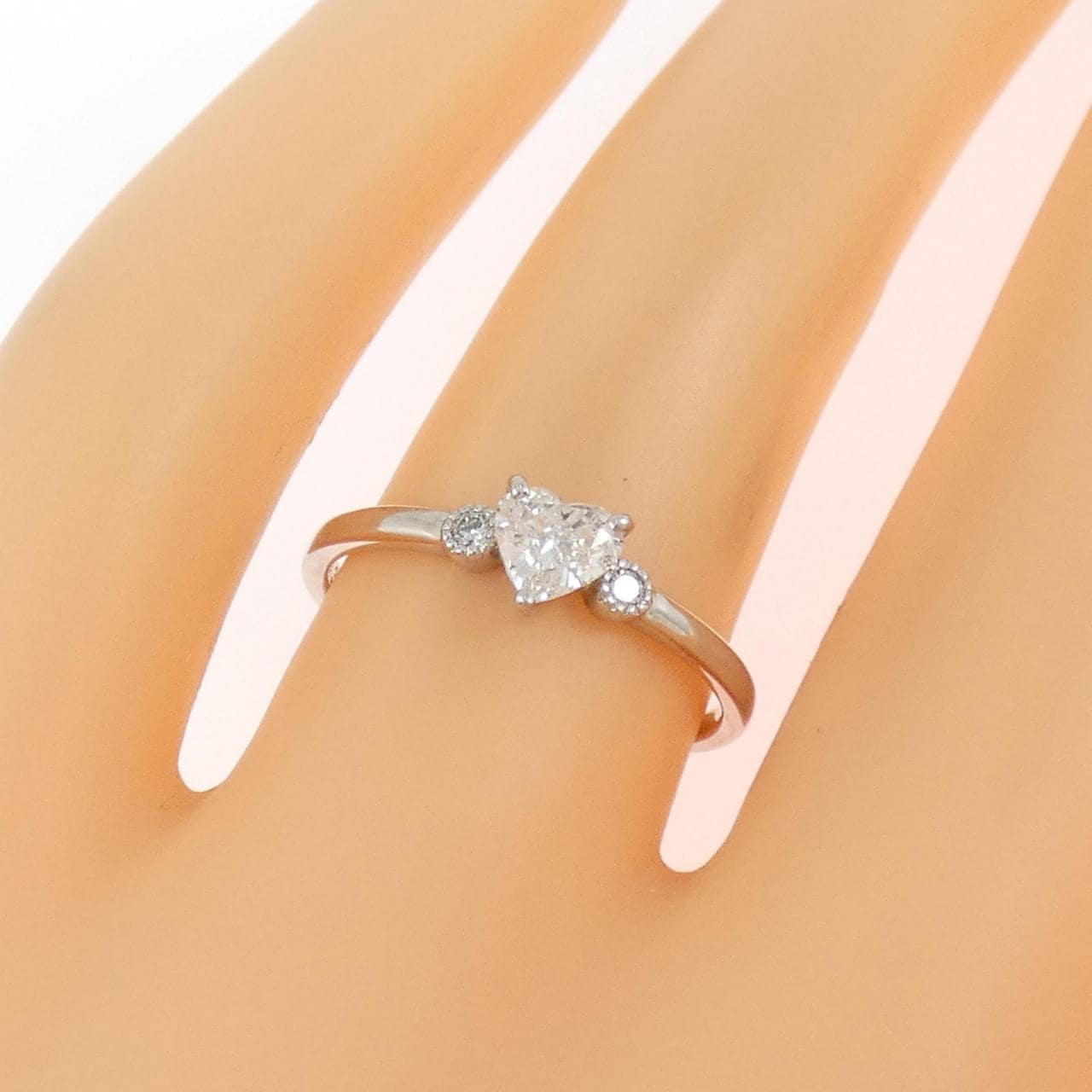 PT900 ハート ダイヤモンド リング 0.304CT