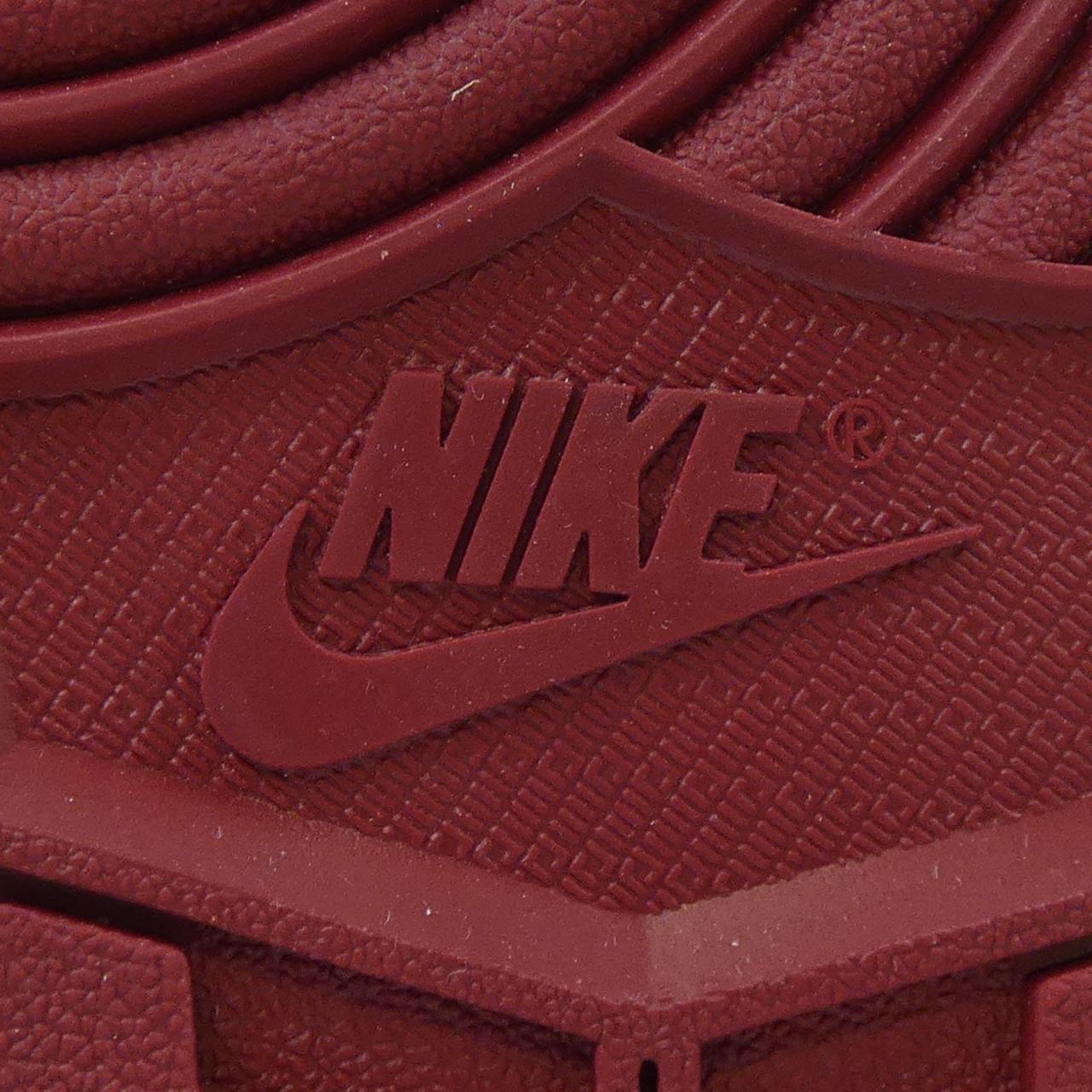 ナイキ ジョーダン NIKE JORDAN スニーカー