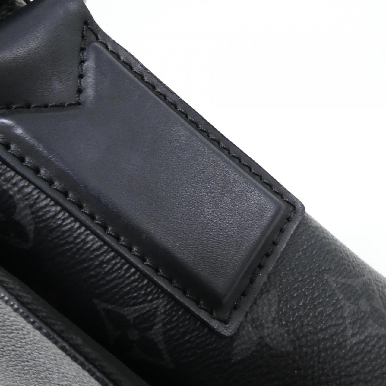 ルイヴィトン モノグラム エクリプス ディストリクト PM M45272 ショルダーバッグ