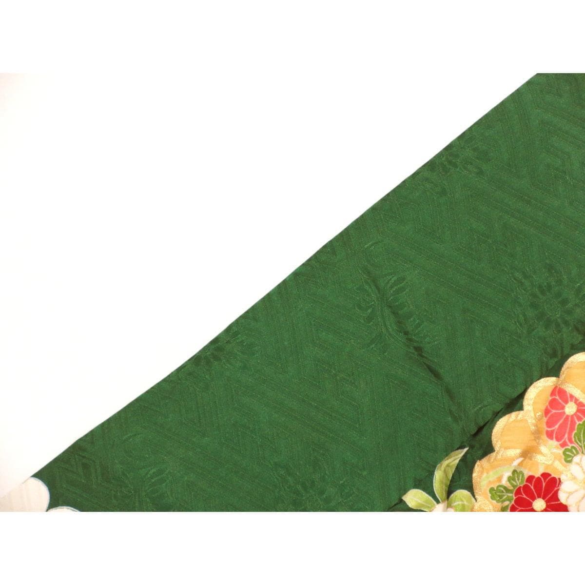 振袖　友禅金彩加工　刺繍入り