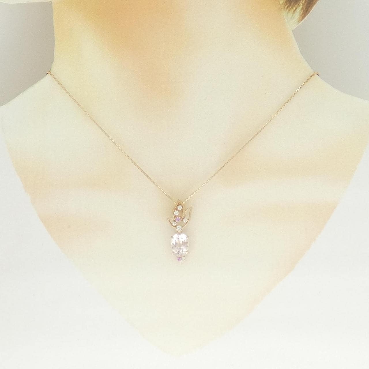 K18PG モルガナイト ネックレス 2.30CT