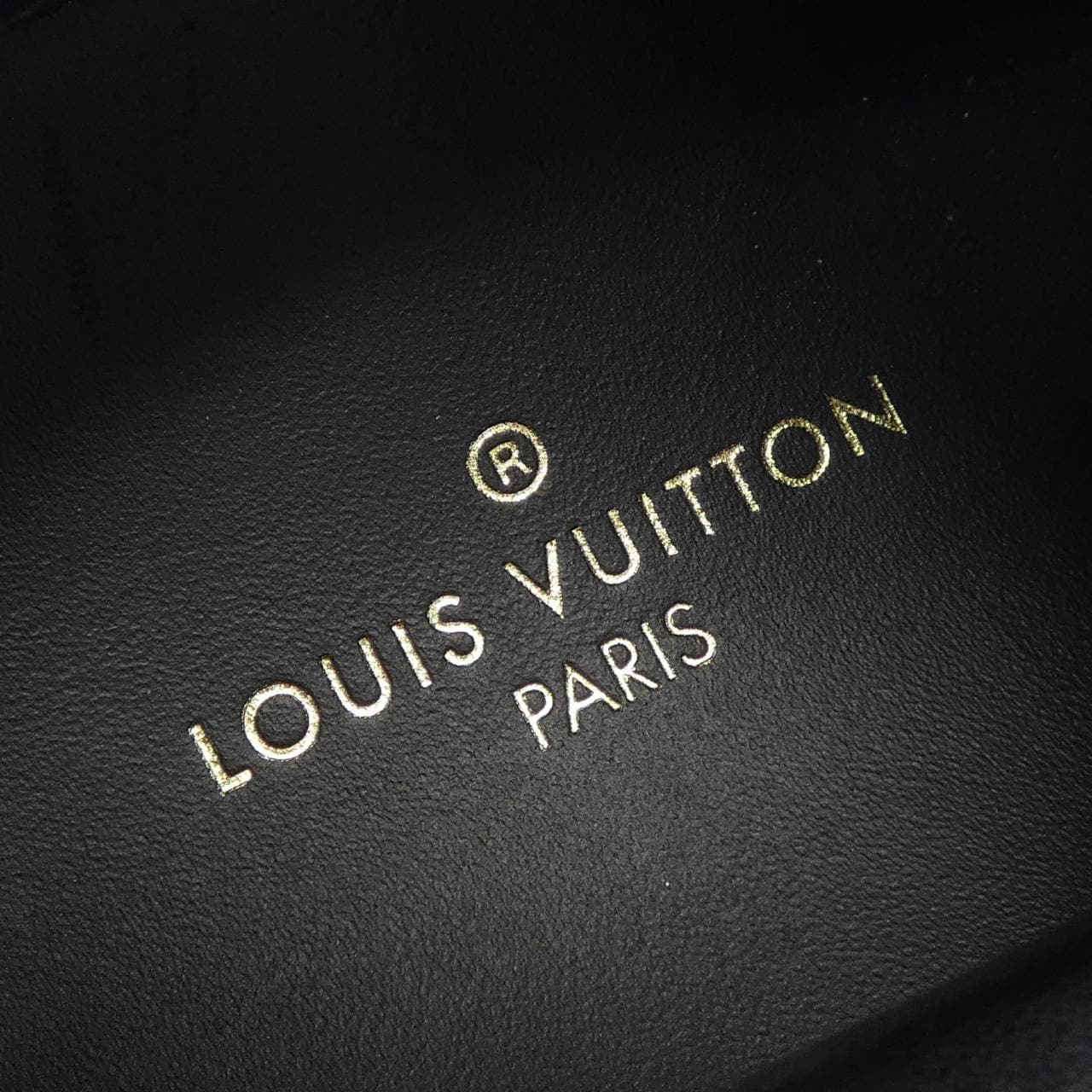 ルイヴィトン LOUIS VUITTON スニーカー