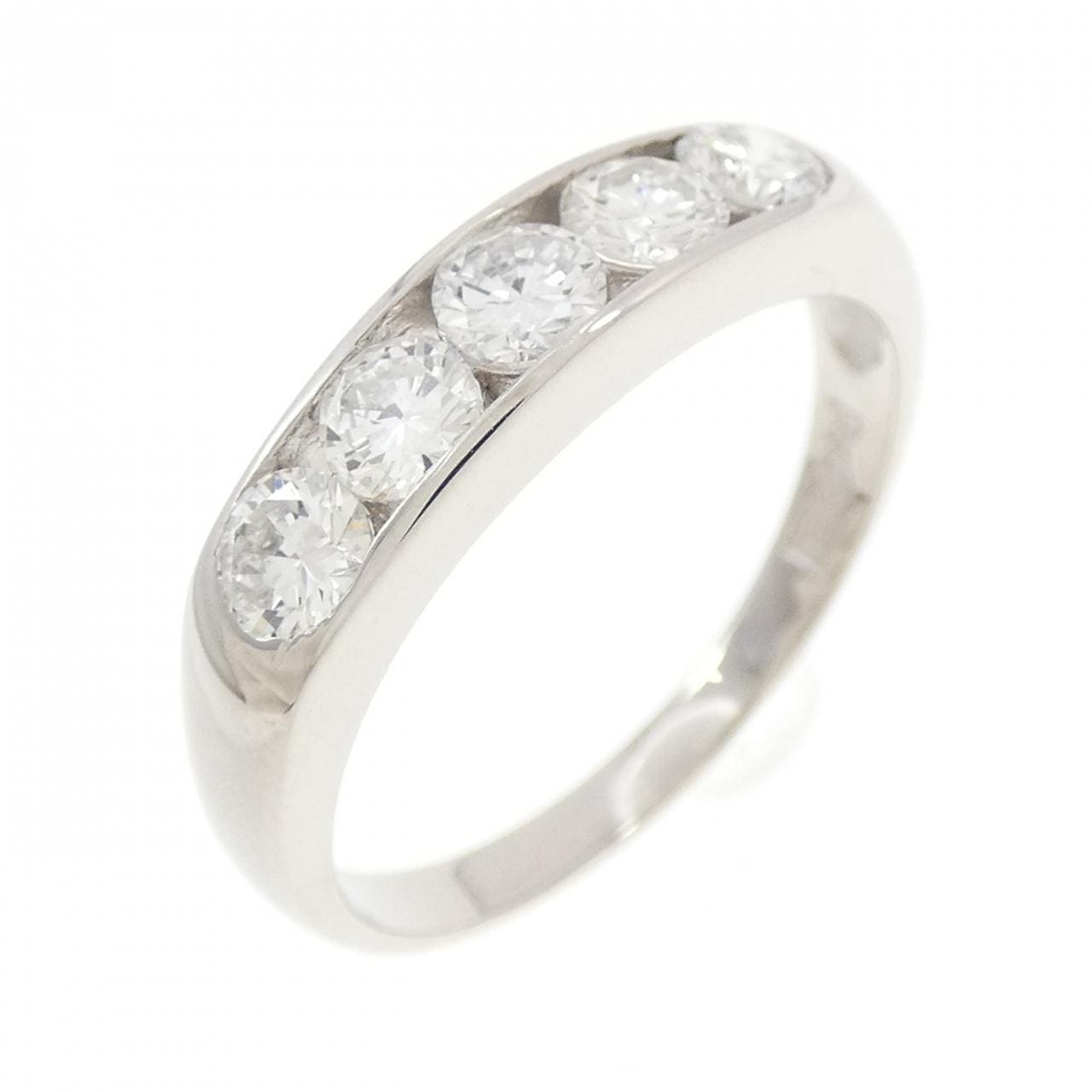 PT900钻石戒指 0.70克拉