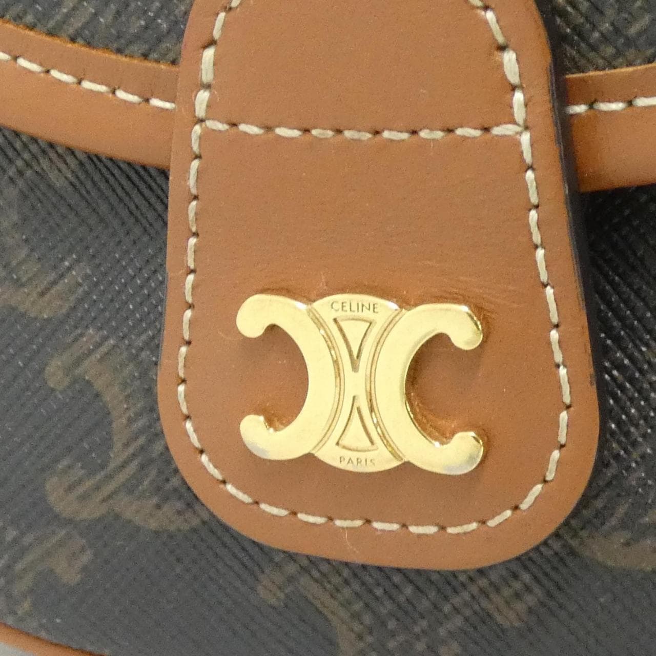 セリーヌ ミニ ブサス  196702BZJ ショルダーバッグ