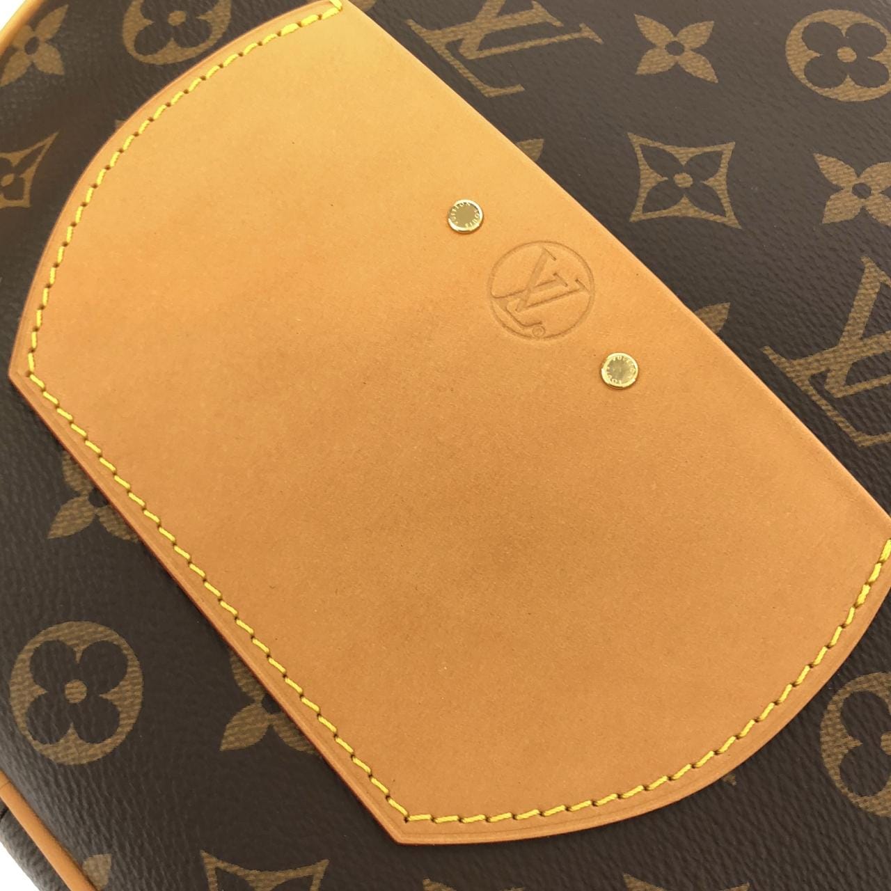 ルイヴィトン モノグラム ボワット シャポー スープル MM M45647 ショルダーバッグ