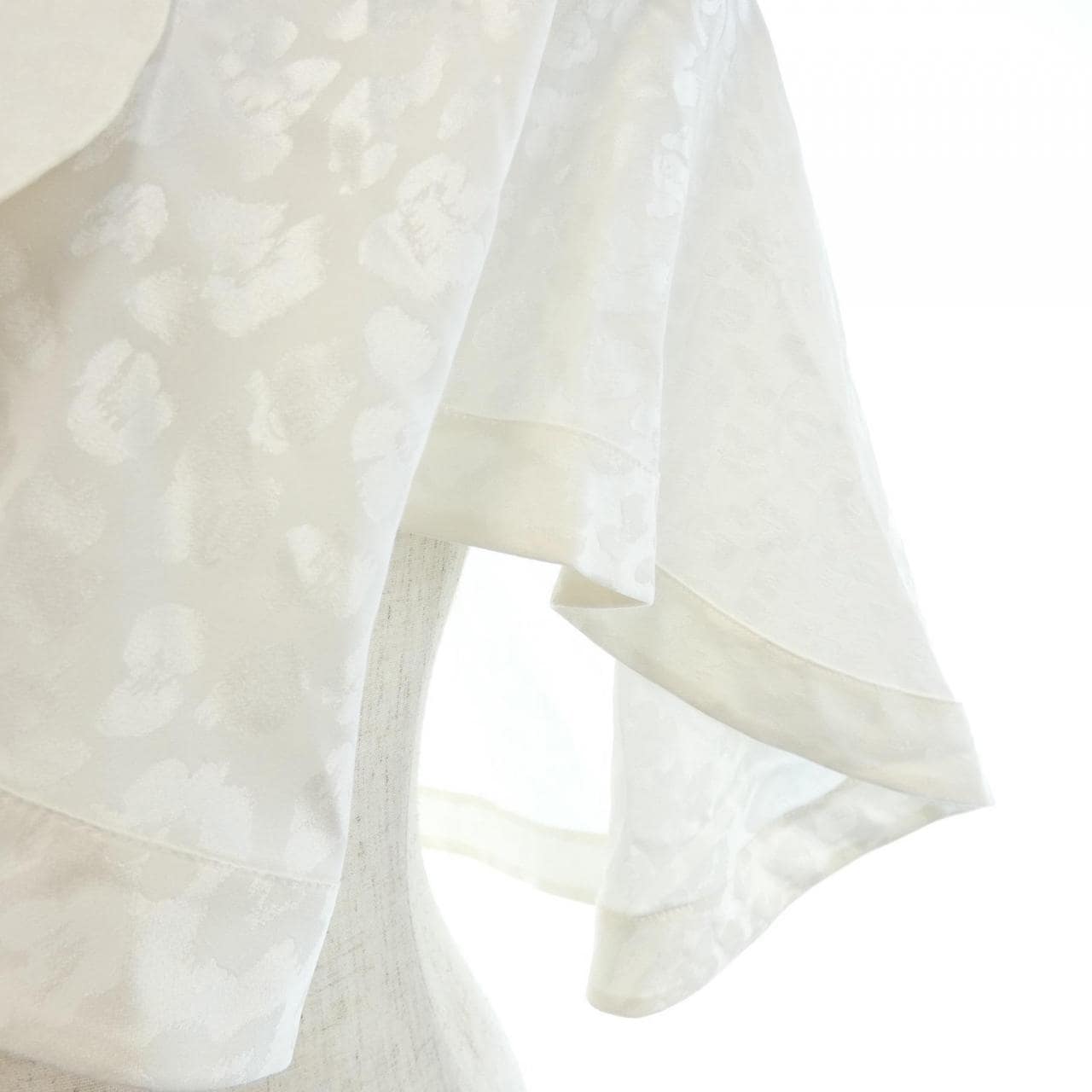 シャネル CHANEL P75213V66669 ケープ