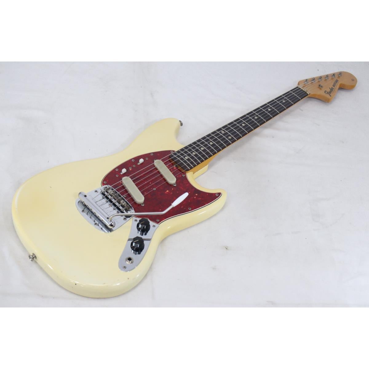 ＦＥＮＤＥＲ　　ＭＵＳＴＡＮＧ　１９６６