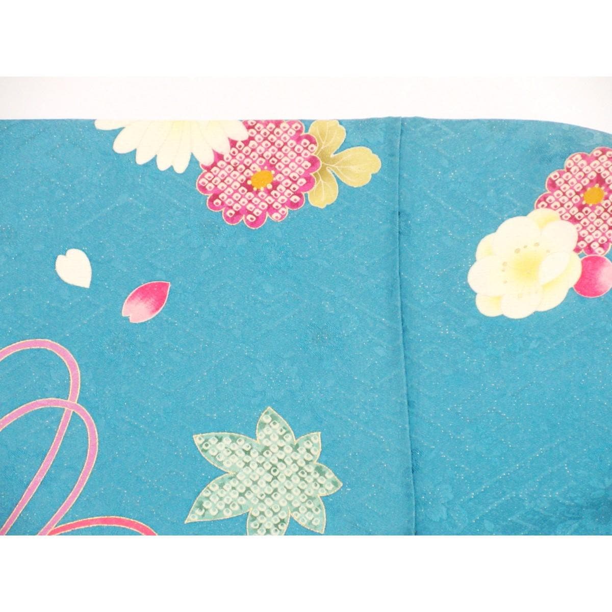 振袖　金通しボカシ染　友禅金彩加工　刺繍入り