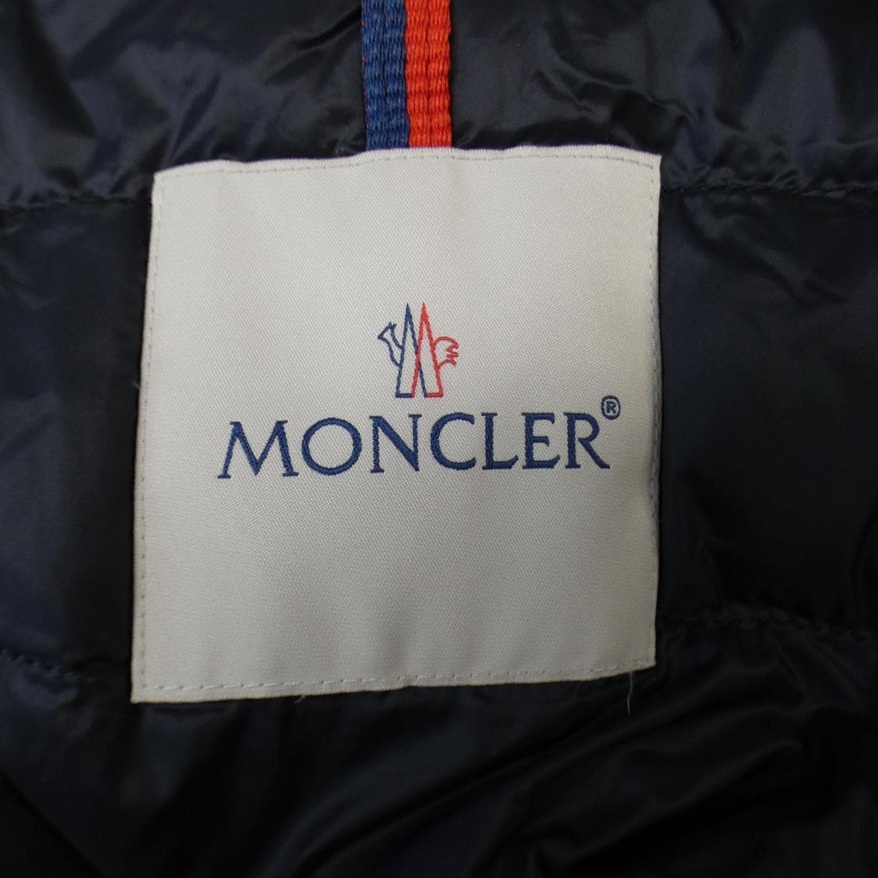 モンクレール MONCLER ダウンジャケット
