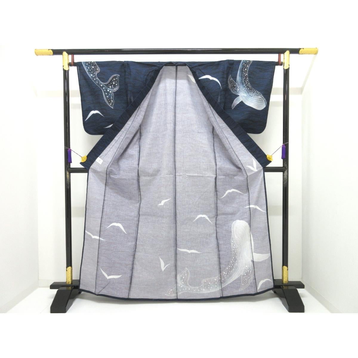 【新品】女ゆかた　くじら　Ｆサイズ