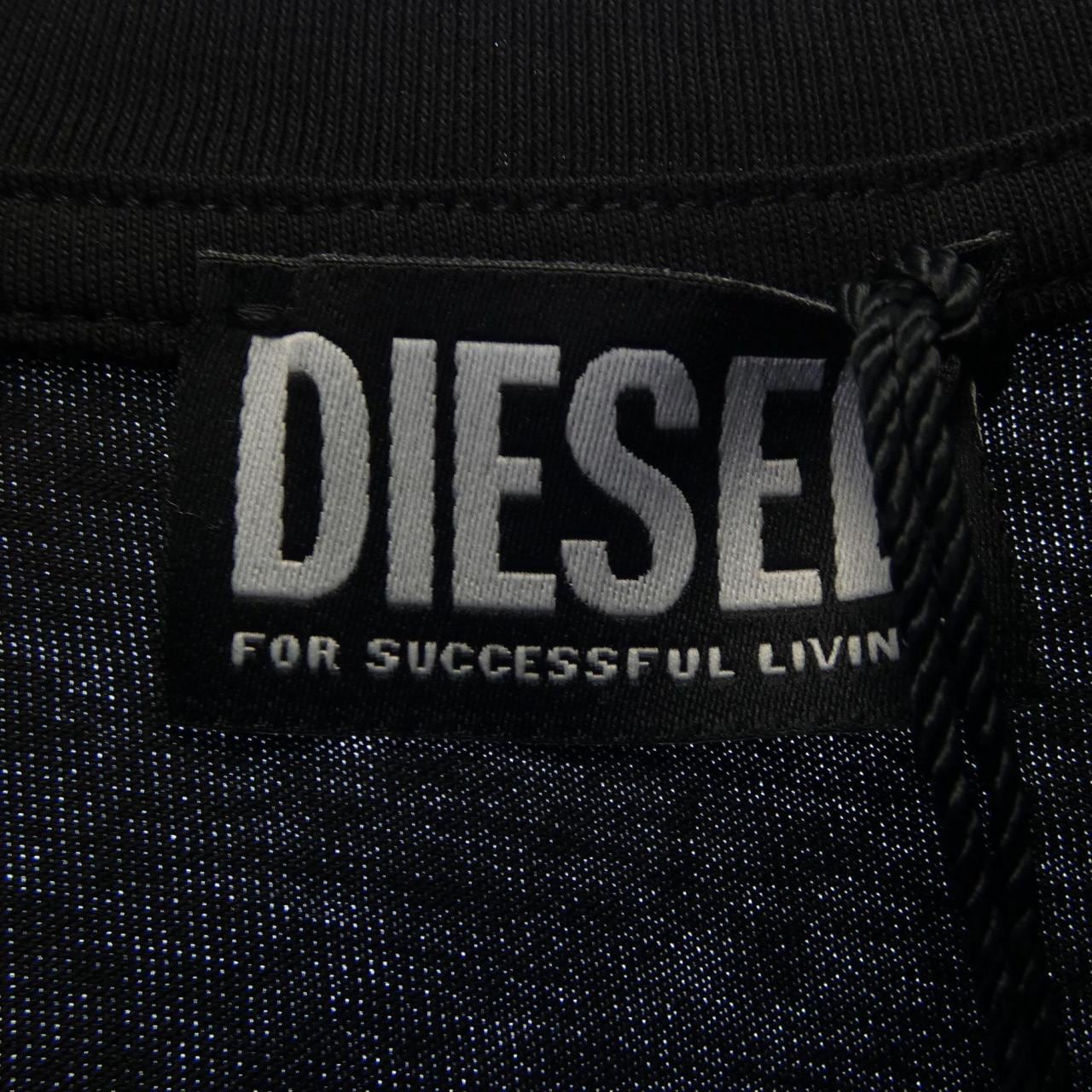 ディーゼル DIESEL A15461 RHERA Tシャツ