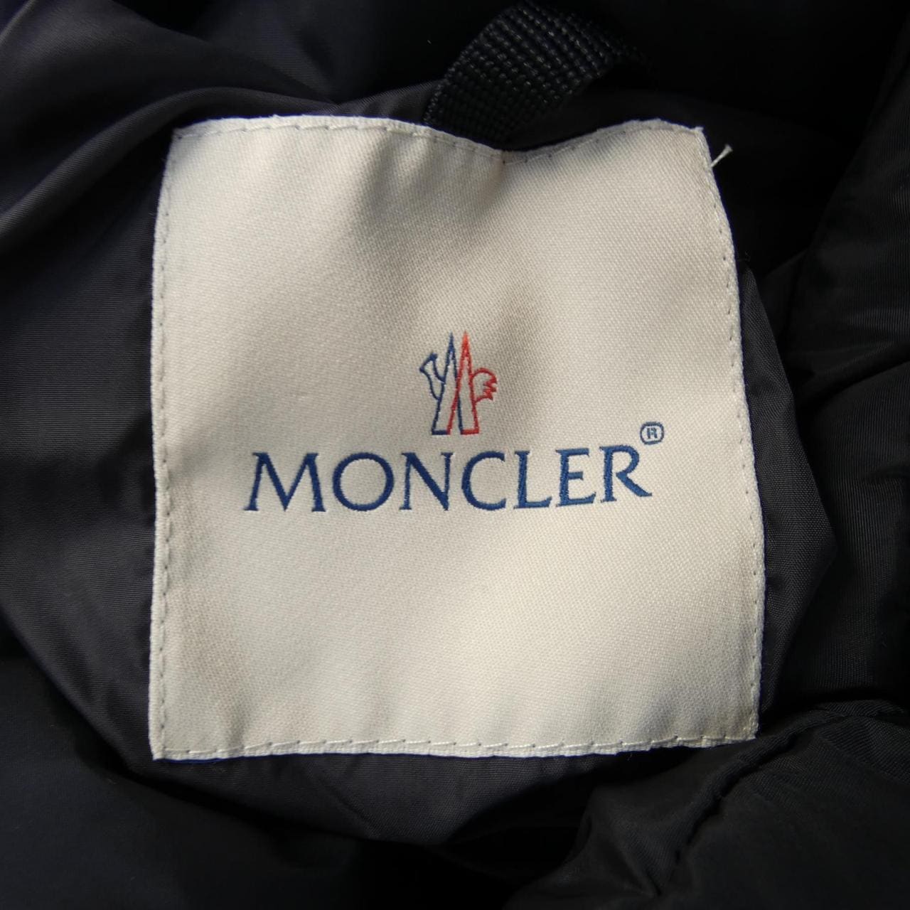 モンクレール MONCLER ダウンジャケット