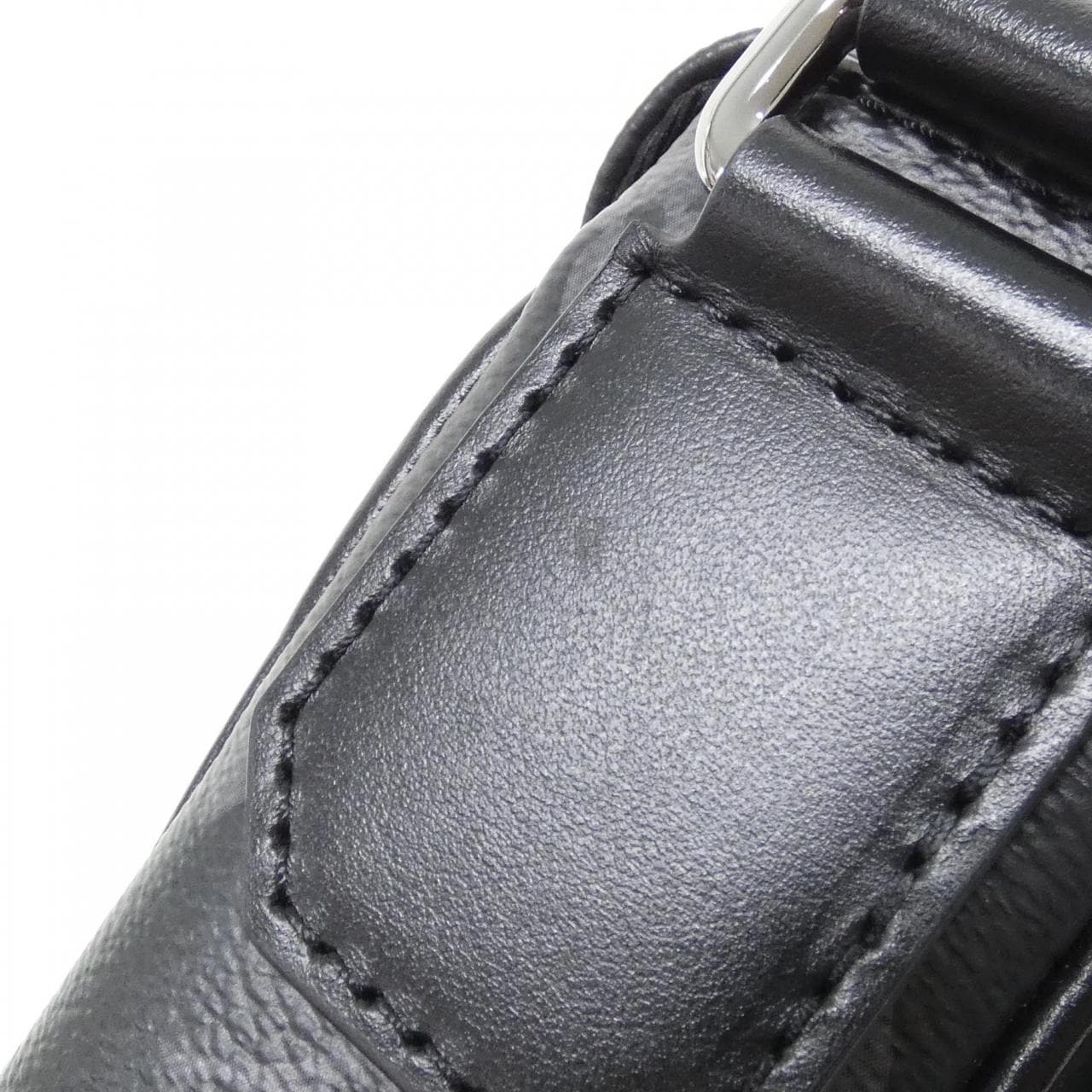 ルイヴィトン モノグラム エクリプス ディストリクト PM M46255 ショルダーバッグ