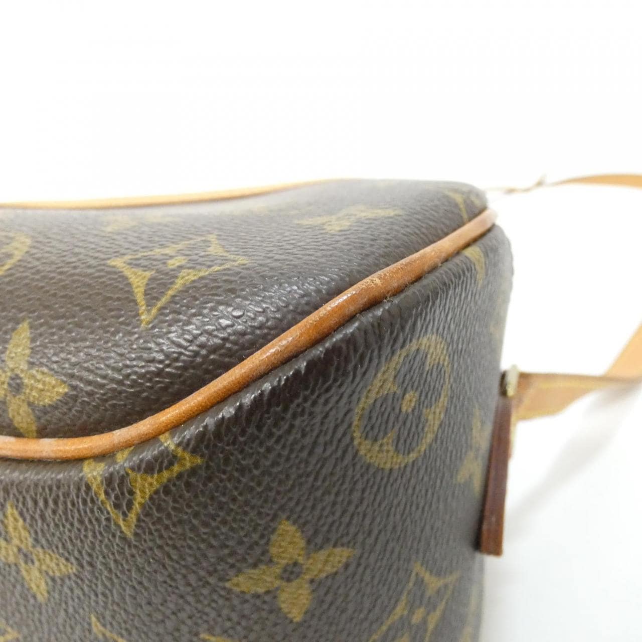 ルイヴィトン モノグラム ブロワ M51221 ショルダーバッグ