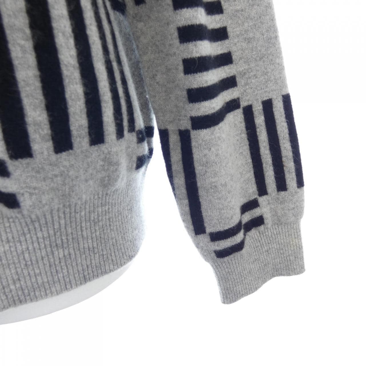 ルイヴィトン LOUIS VUITTON H6N15WMC2 ニット