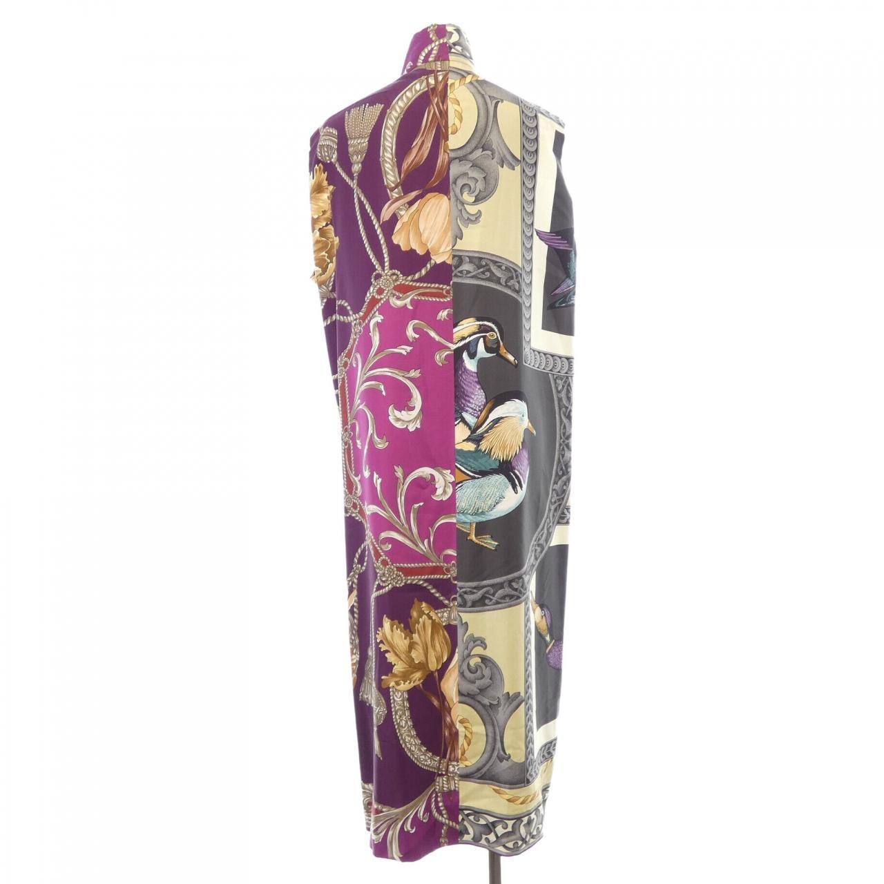 サルヴァトーレフェラガモ SALVATORE FERRAGAMO ワンピース