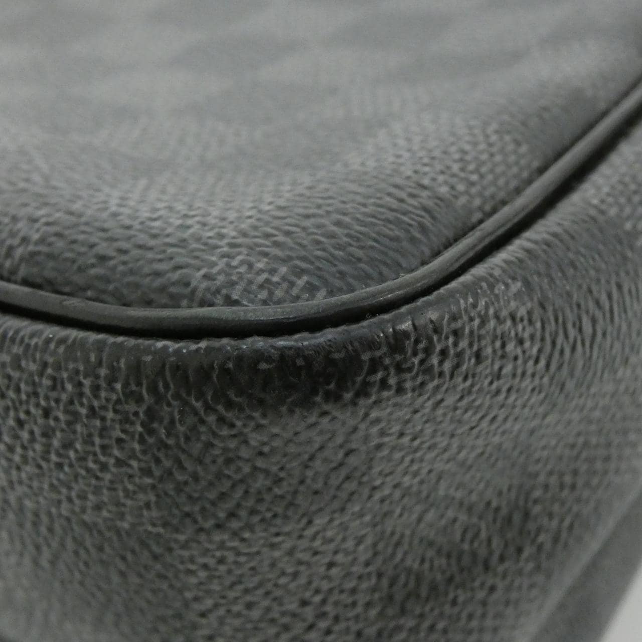 ルイヴィトン ダミエ グラフィット レム N41446 ショルダーバッグ