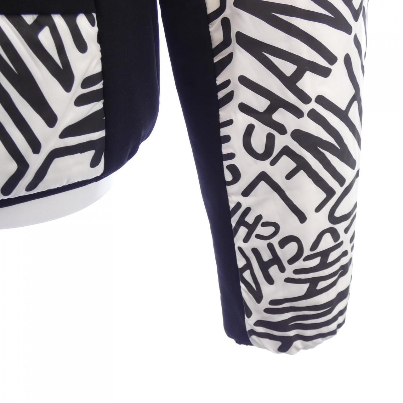 シャネル CHANEL P70625V62737 ダウンジャケット