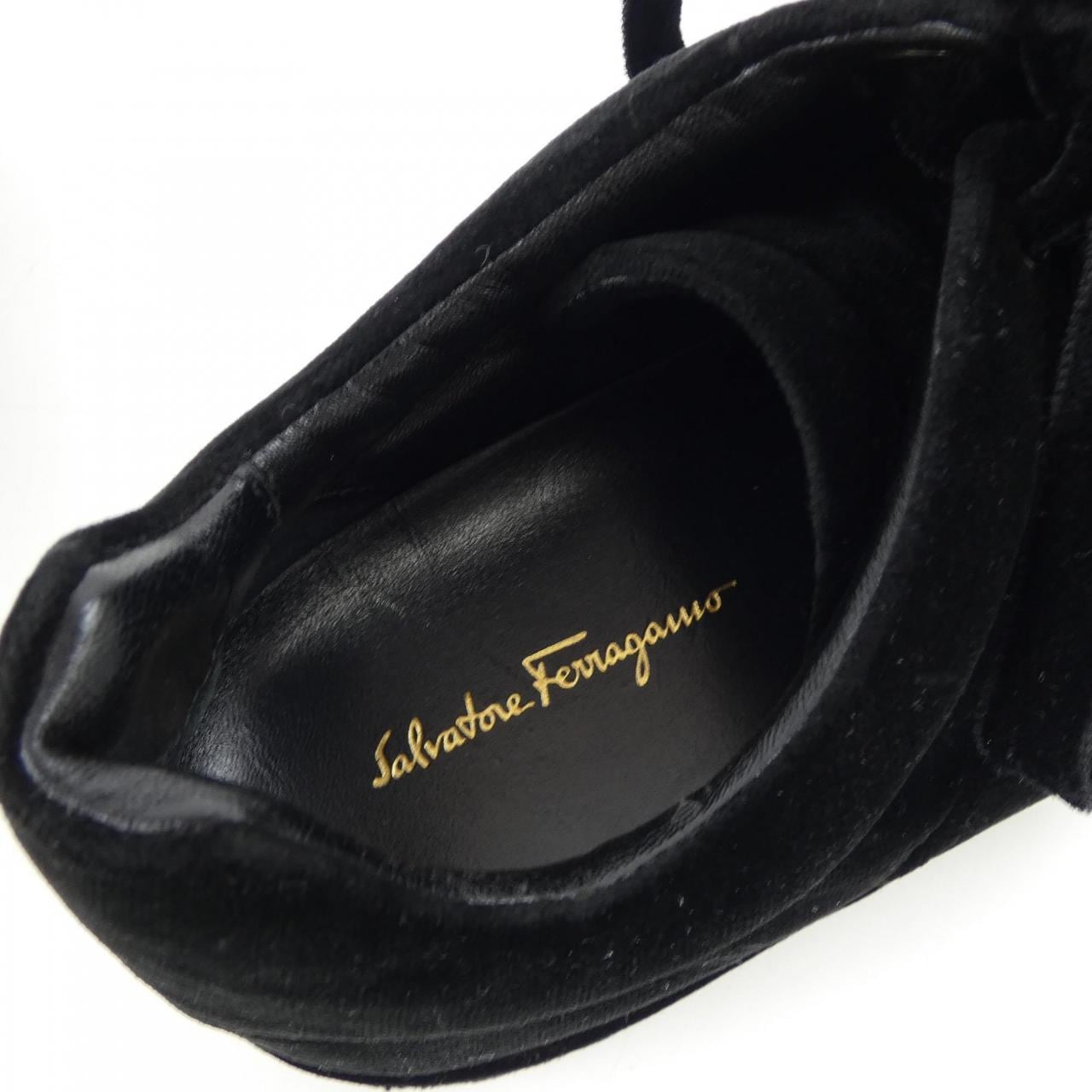 サルヴァトーレフェラガモ SALVATORE FERRAGAMO スニーカー