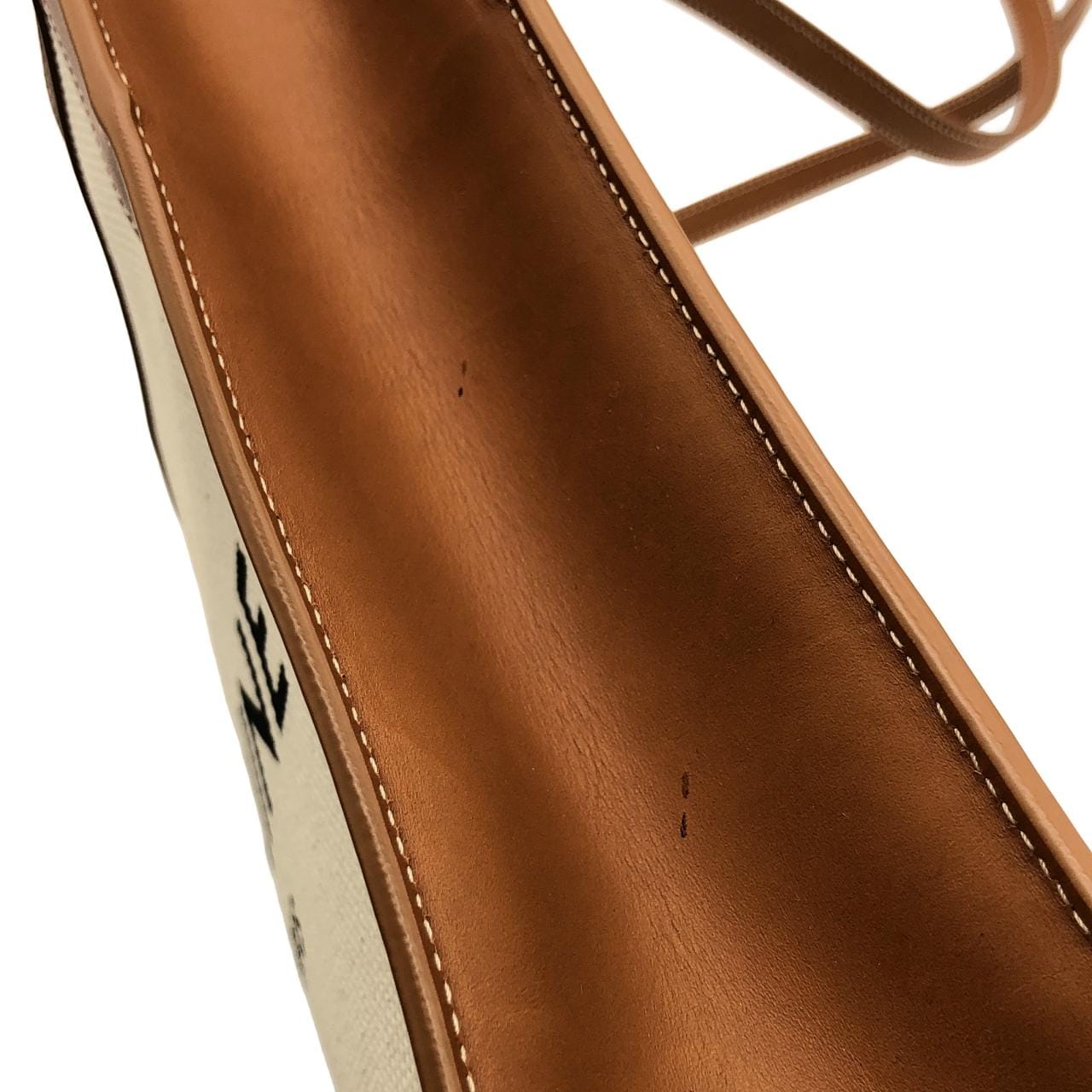 セリーヌ スモール バーティカル セリーヌ カバ 192082BNZ バッグ