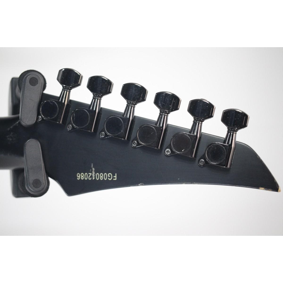 FERNANDES V-RATTLE SNAKE