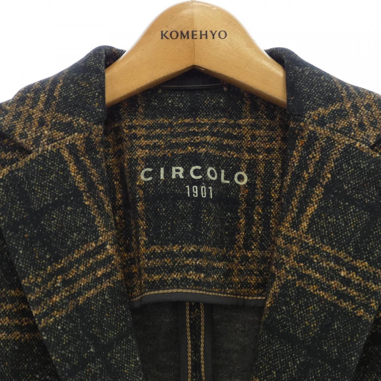 チルコロ 1901 CIRCOLO 1901 9CU208119 ジャケット