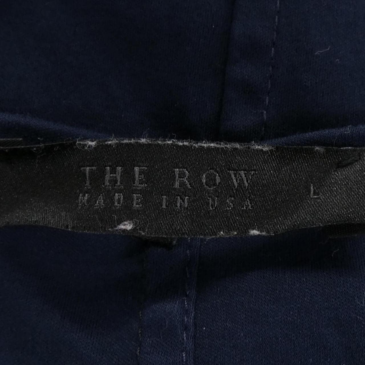 ザロウ THE ROW E14 Tシャツ