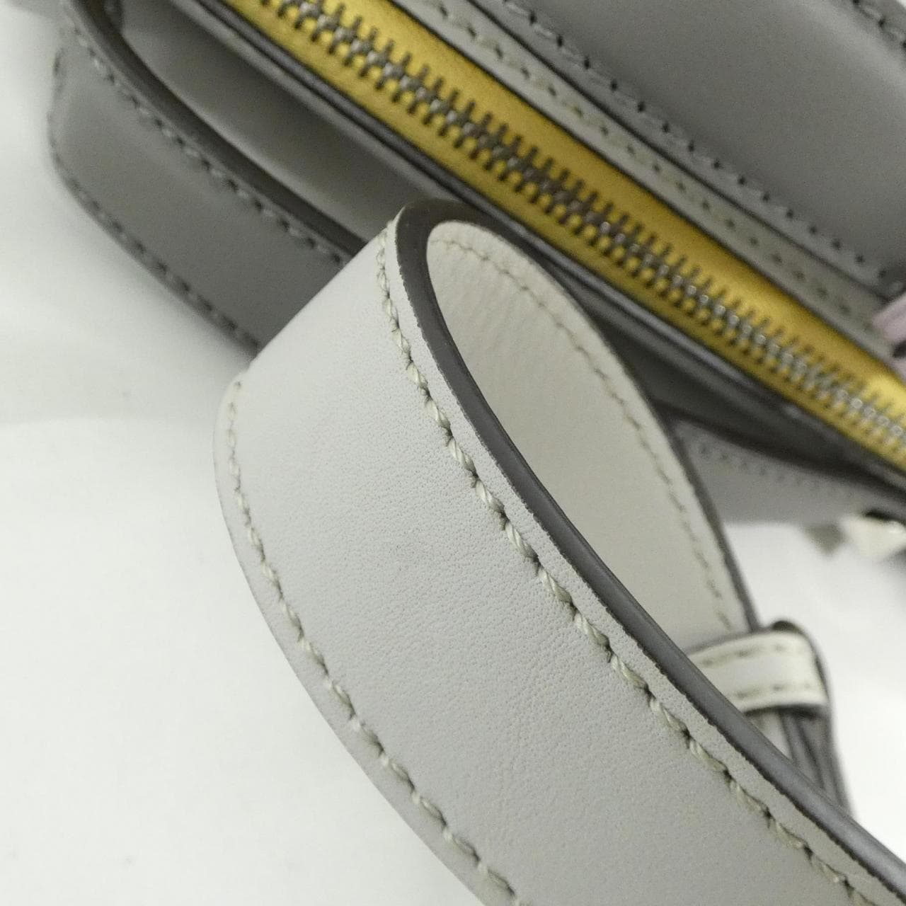 フェンディ バイ ザ ウェイ ミディアム 8BL146 5QJ バッグ