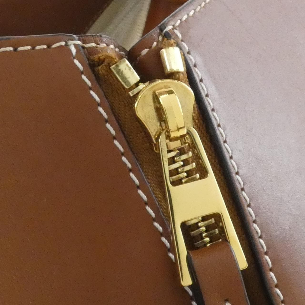 ロエベ ハンモック スモール 387 41VN60 ショルダーバッグ