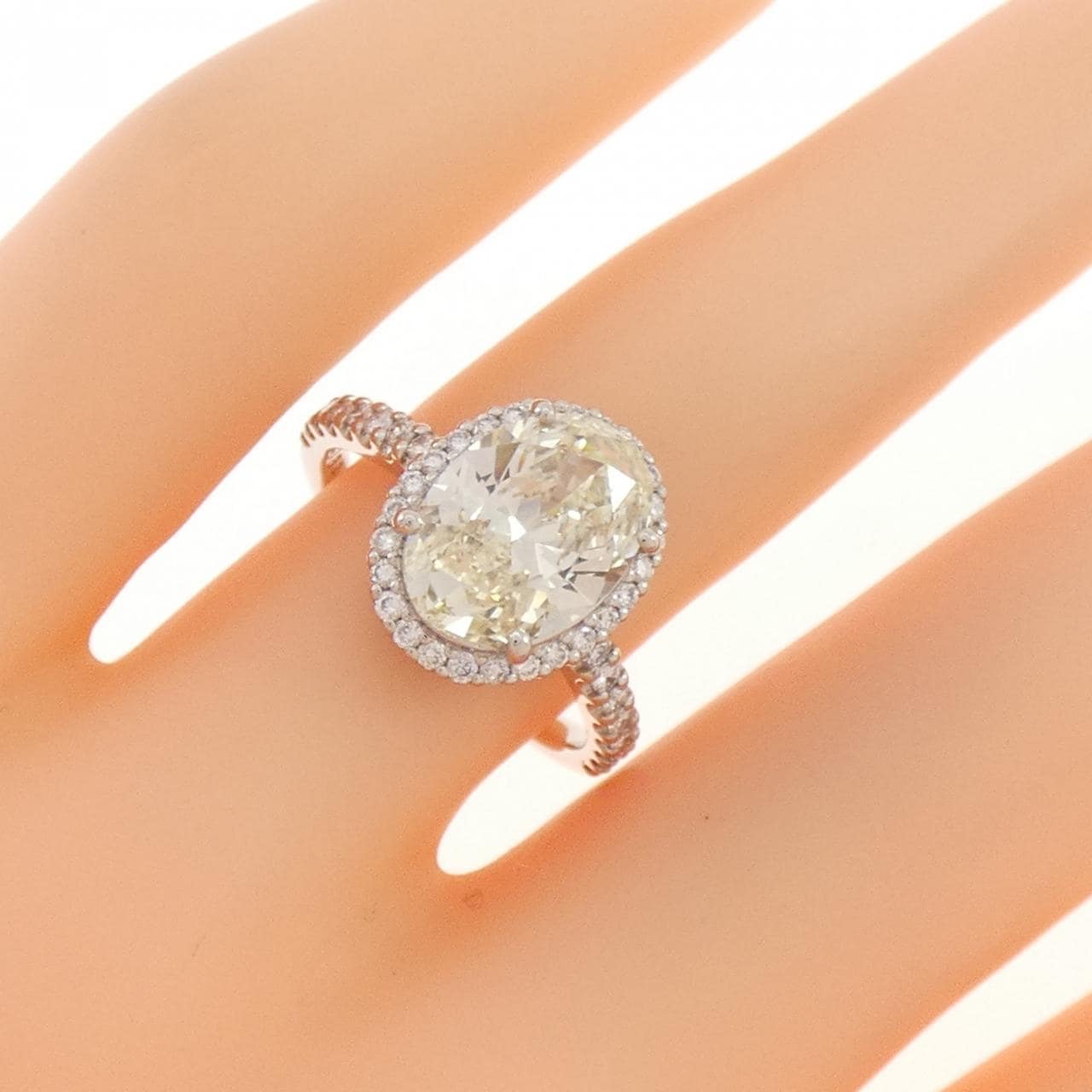 PT900 ダイヤモンド リング 2.183CT LY VS2 オーバルカット
