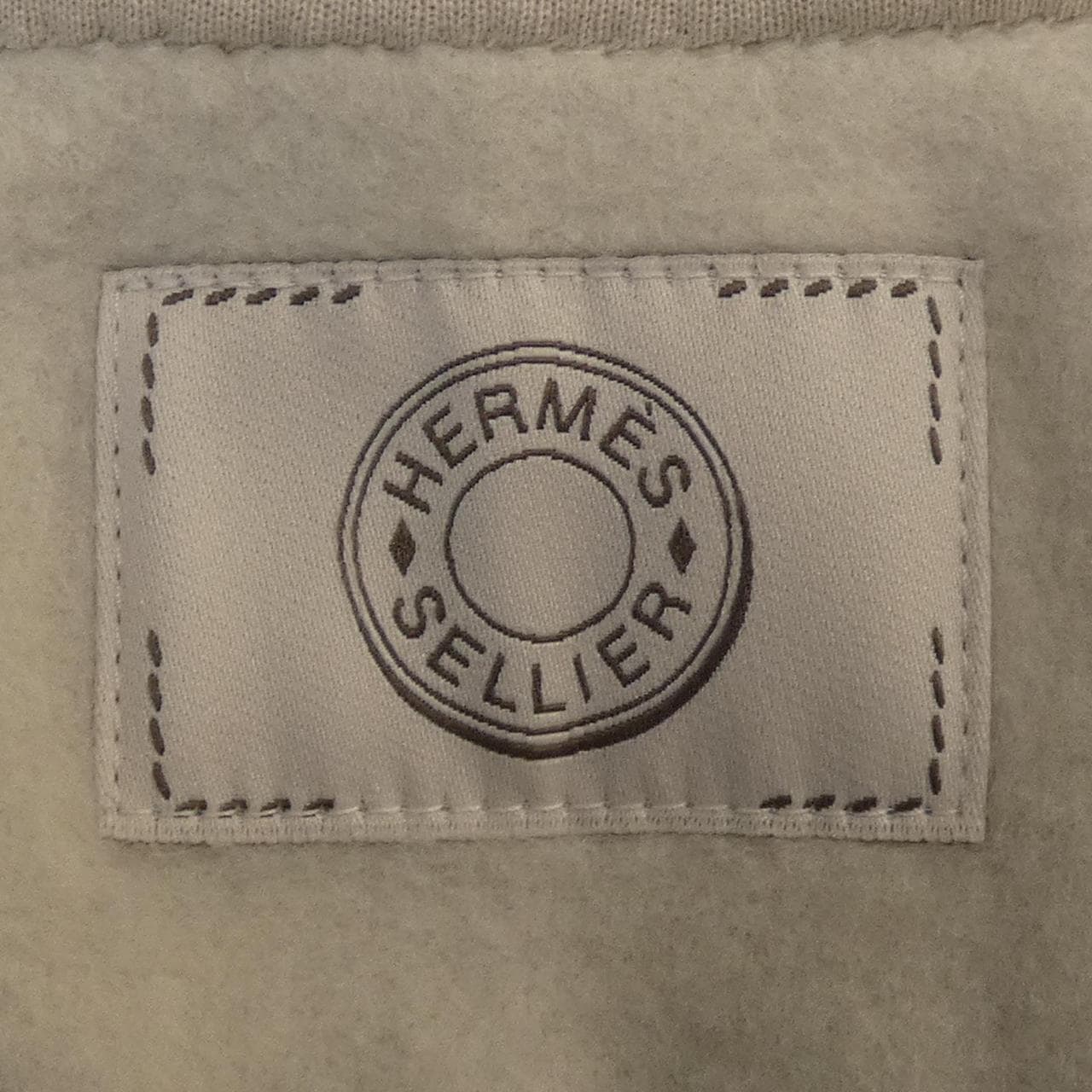 エルメス HERMES クルードセル　CLOU DE SELLE SELLIER H800735E エルメス フィット パーカー