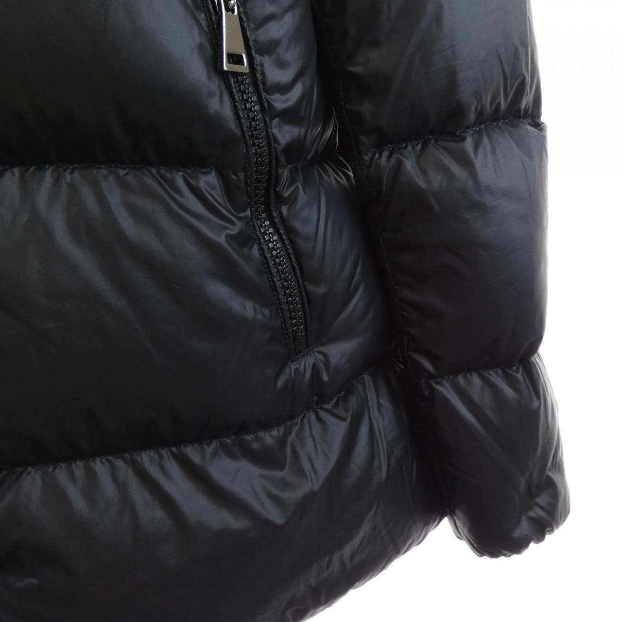 モンクレール MONCLER SERITTE ダウンジャケット