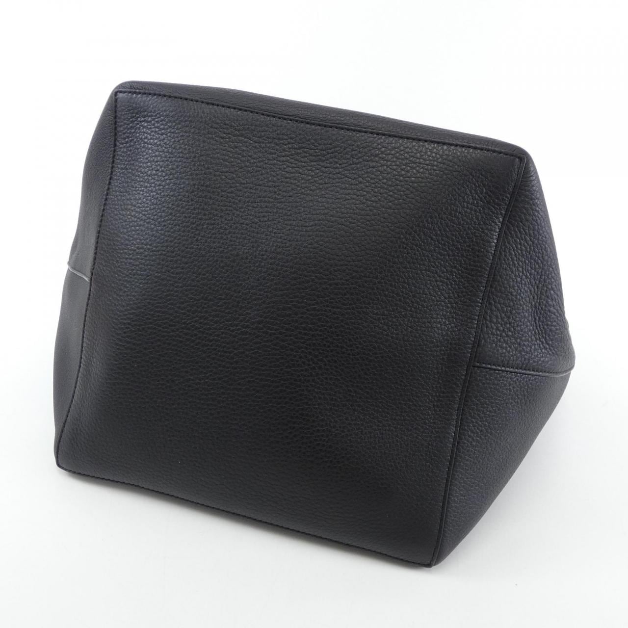 ザロウ THE ROW BAG