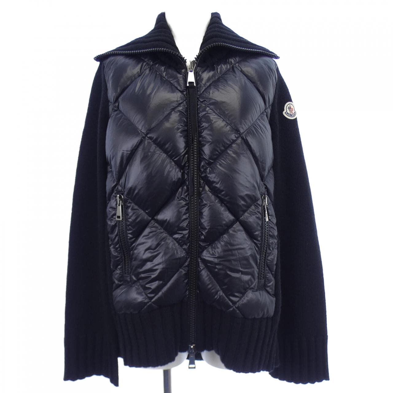 モンクレール MONCLER ダウンジャケット