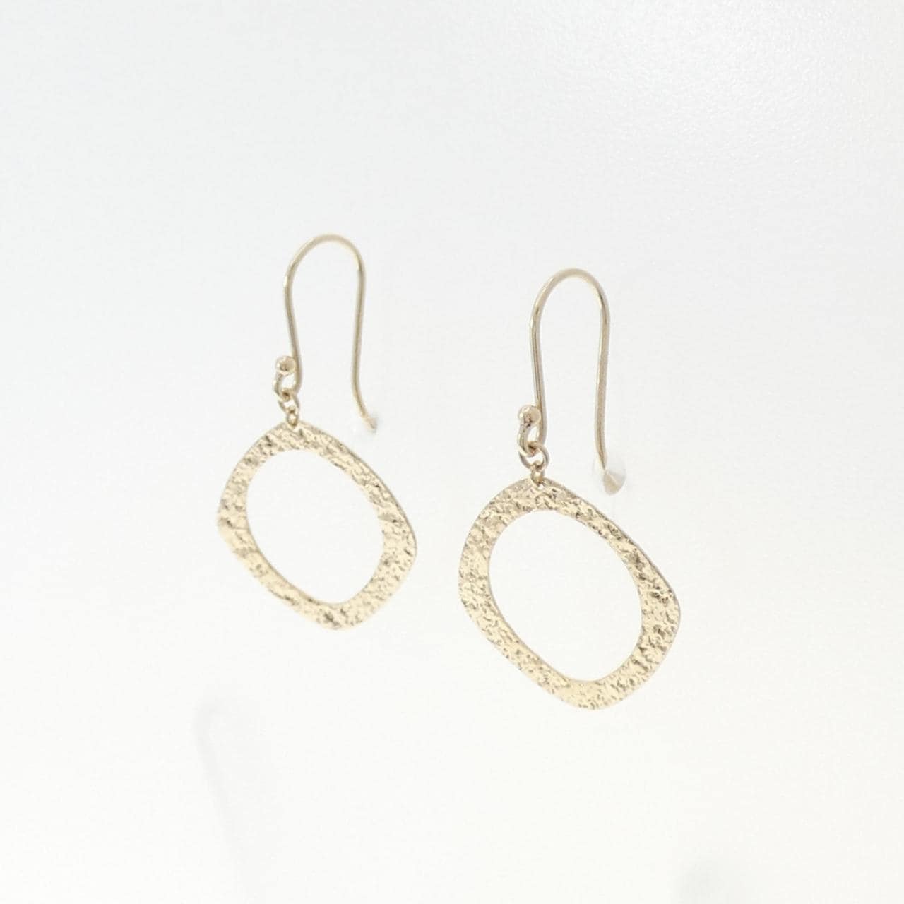 ココシュニック K10YG ピアス