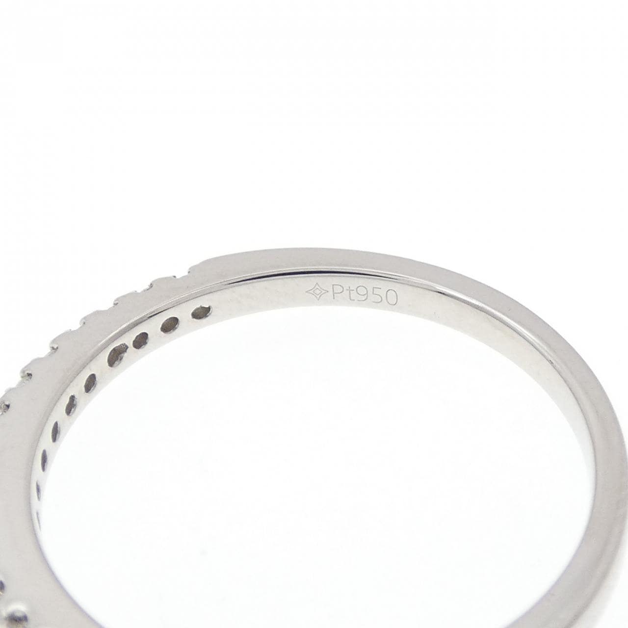 ジーエスティービー ダイヤモンド リング 0.15CT