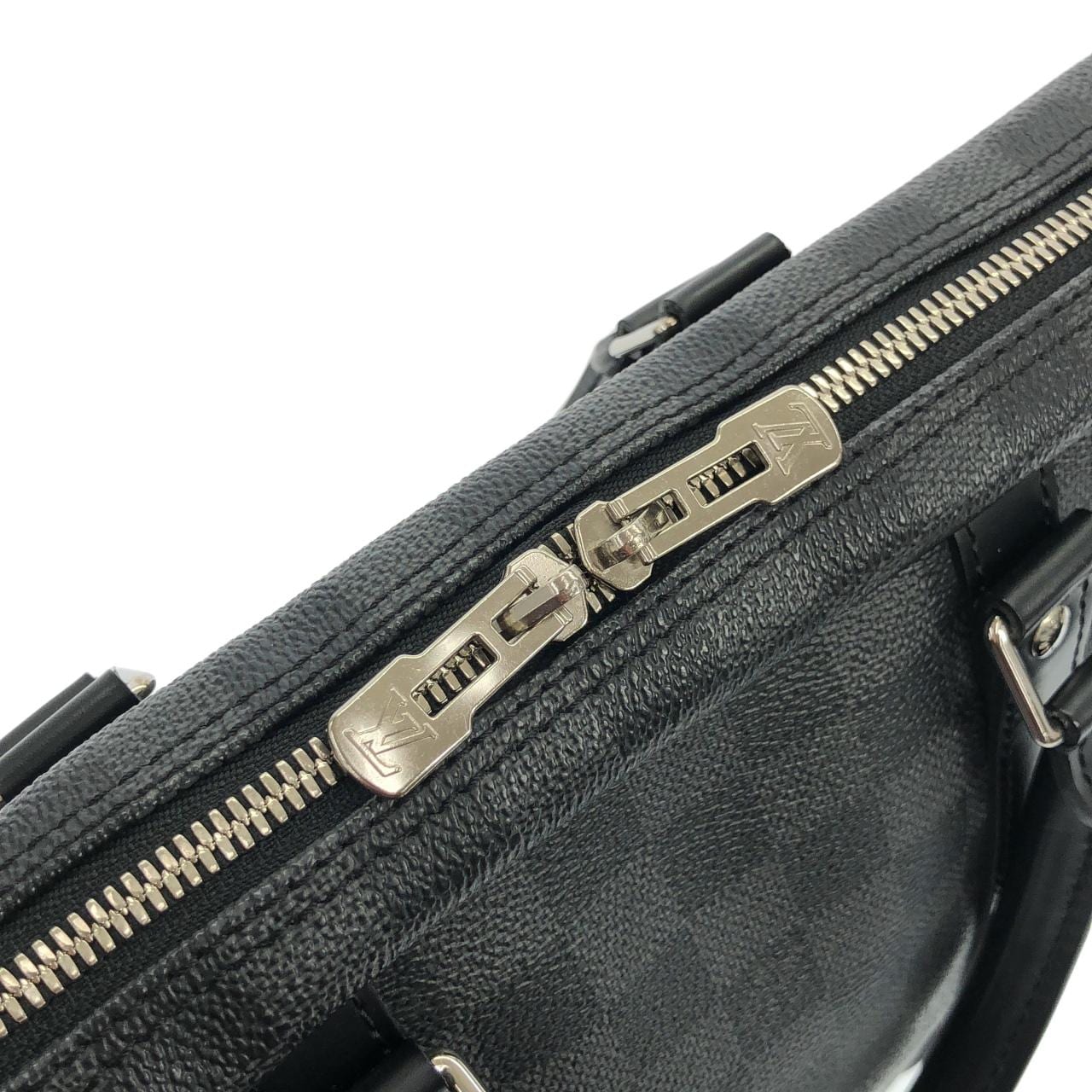 ルイヴィトン ダミエ グラフィット ポルト ドキュマン ヴォワヤージュ N41125 バッグ