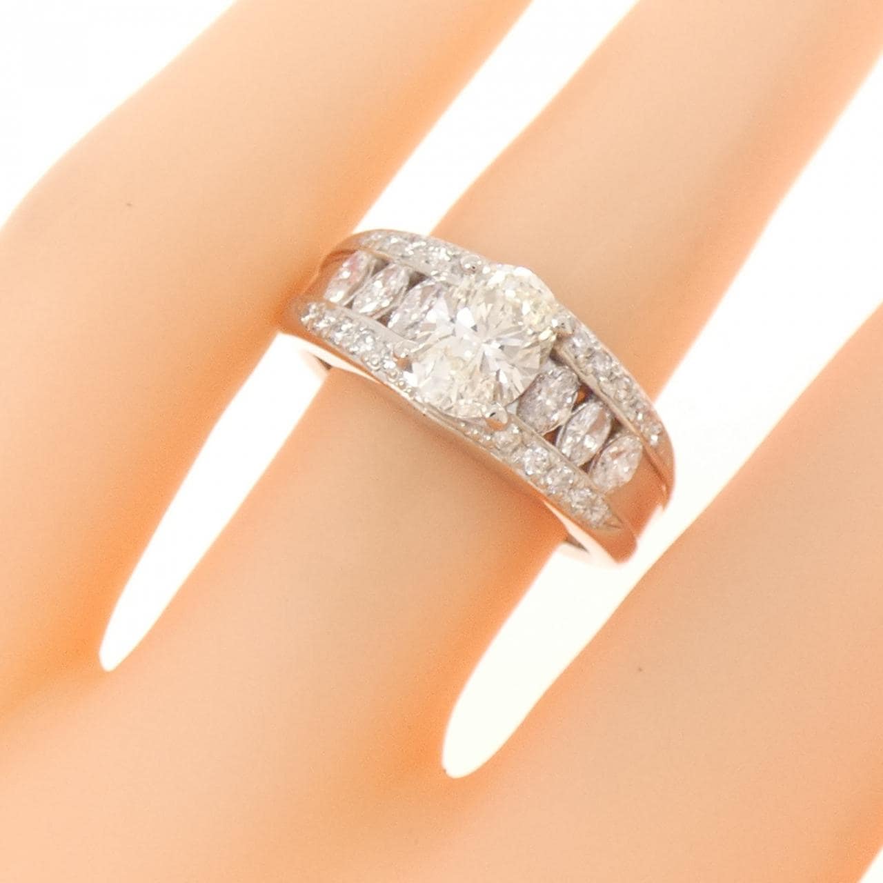 PT900 ダイヤモンド リング 1.003CT K VS2 オーバルカット