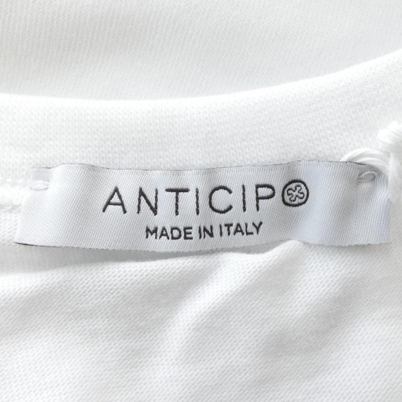 アンティーチポ ANTICIPO Tシャツ