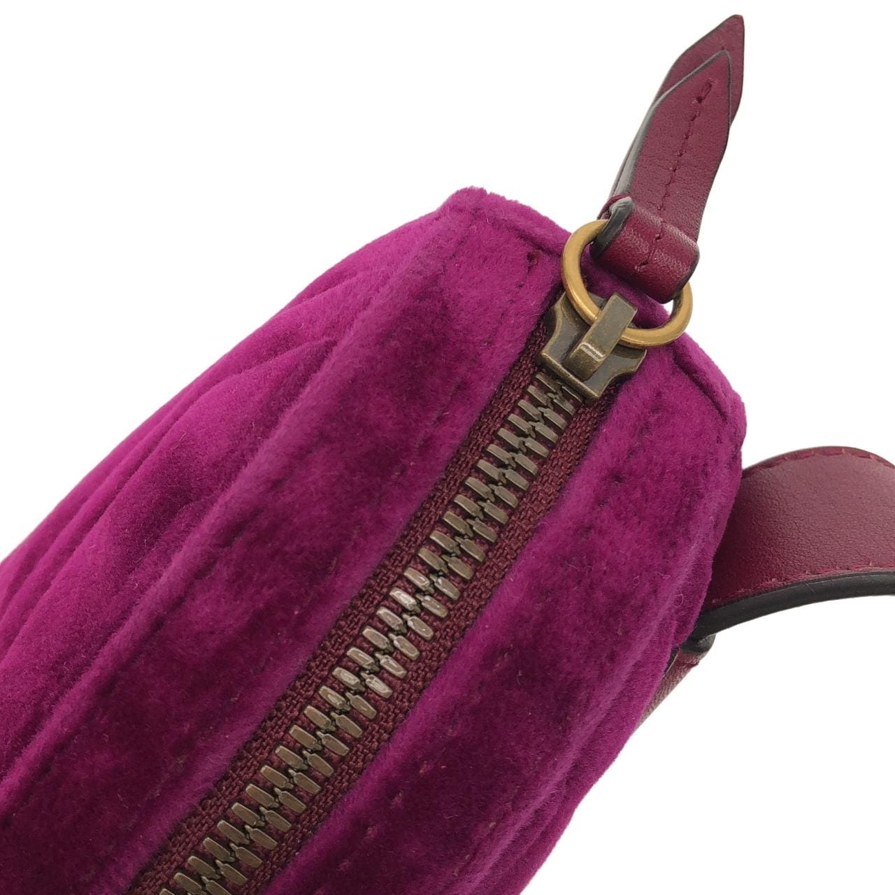 グッチ GG MARMONT 476434 9FRDT ウエストバッグ