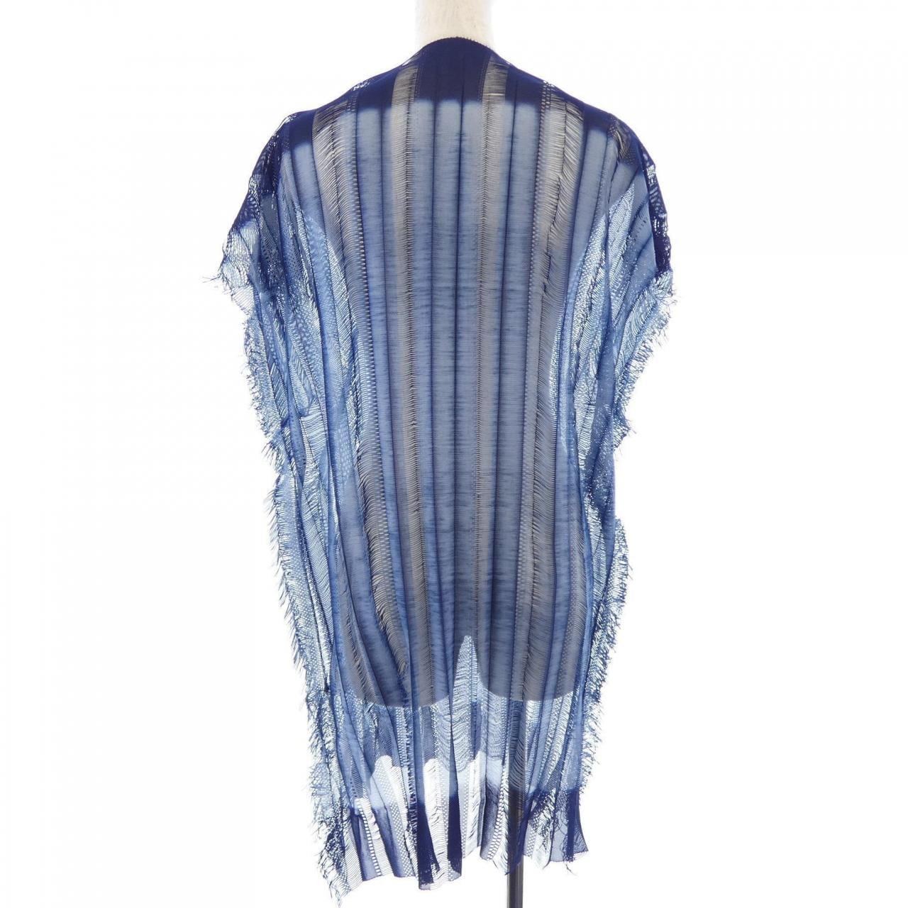 イッセイミヤケ ISSEY MIYAKE IM21KH004 トップス