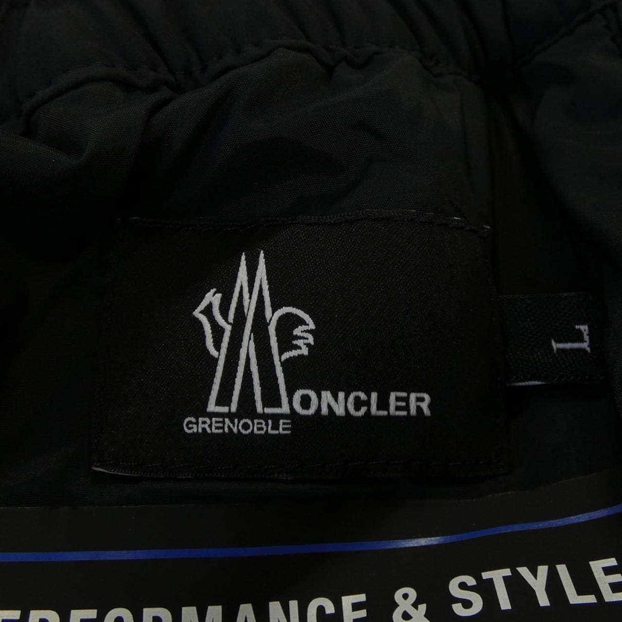 モンクレールガムブルー MONCLER GAMMEBLEU G20972A000045399D パンツ