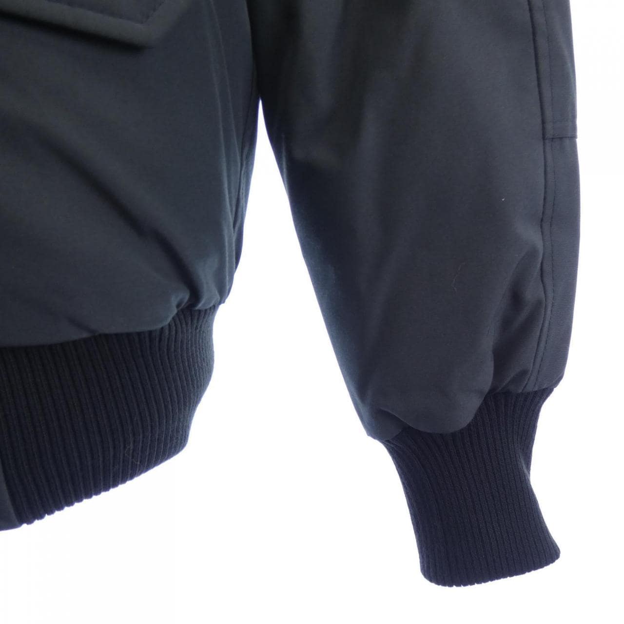 カナダグース CANADA GOOSE チリワック ボンバー CHILLIWACK BOMBER 2050W ダウンジャケット