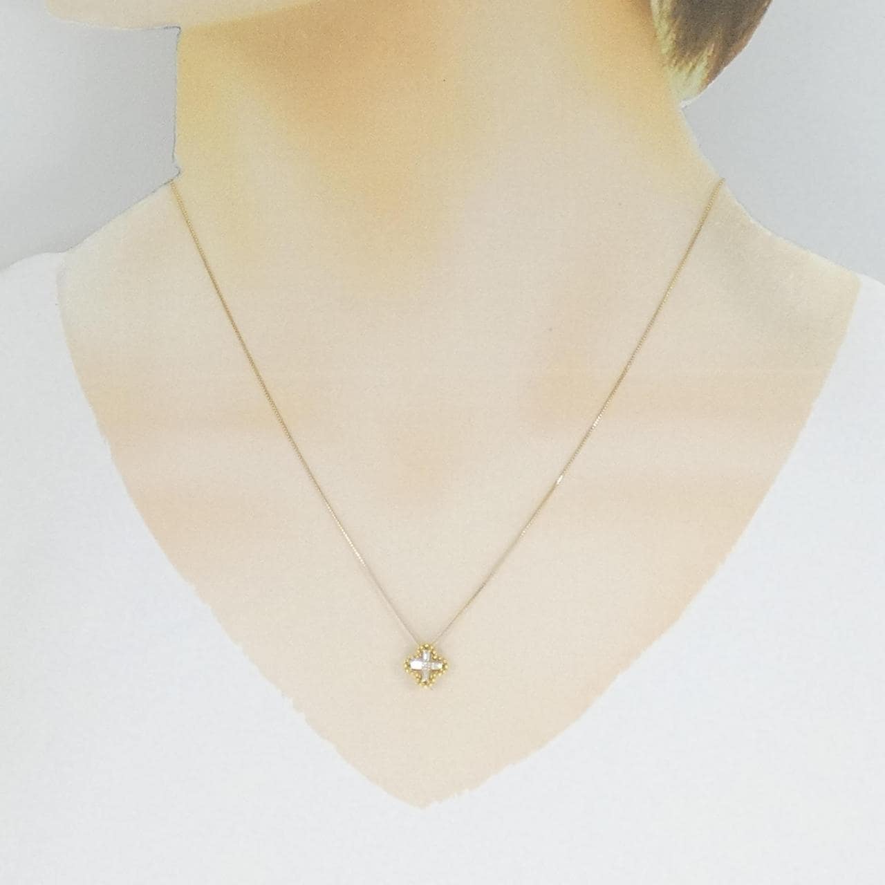 [BRAND NEW] K18YG Flower Diamond Necklace 0.10CT