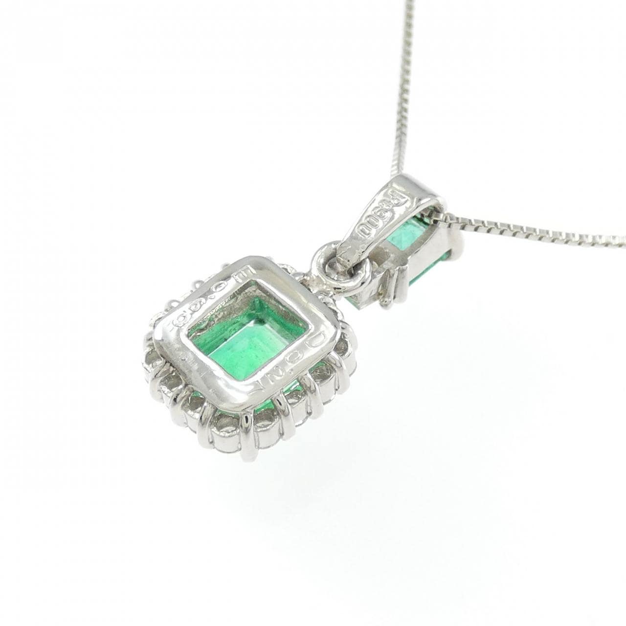 PT900/純PT エメラルド ネックレス 0.69CT