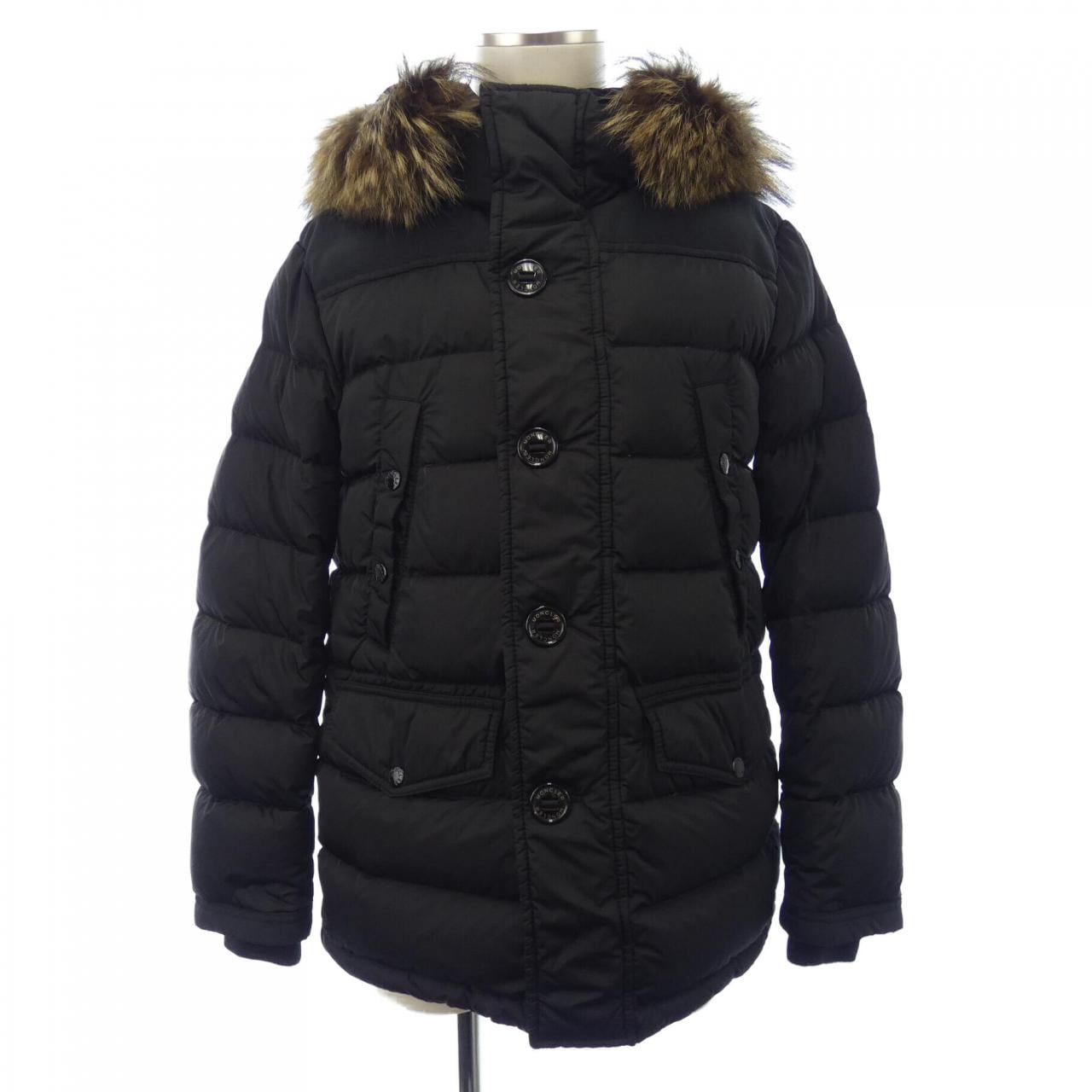 モンクレール MONCLER ダウンジャケット